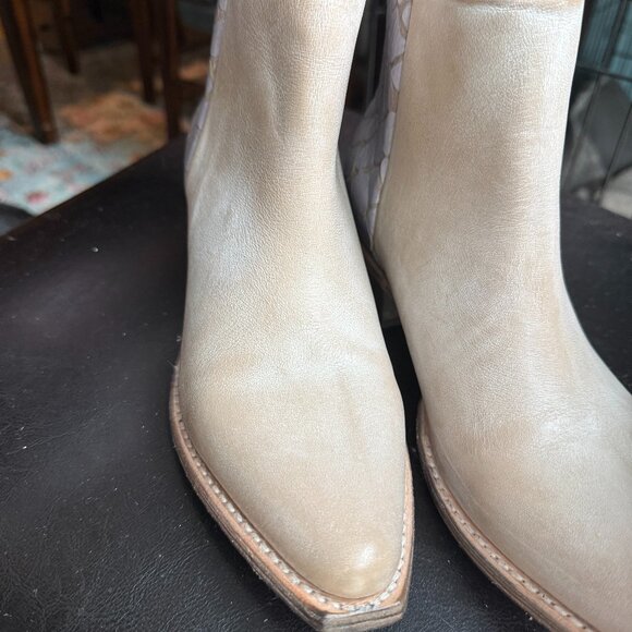 Freebird Rule Booties - Never Worn Size 9 - Picture 1 of 3
